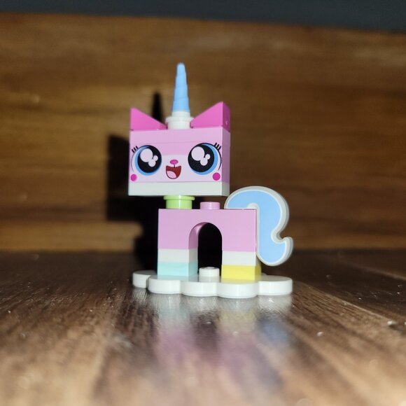 Lego The Lego Movie 2 Minifigure Series 71023 Unikitty - Picture 1 of 9